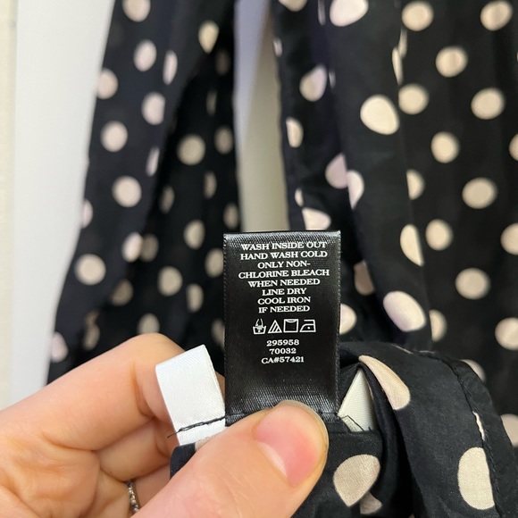 EUC : Ann Taylor : Black and Beige Polka Dot Silk/Cotton Blouse - Picture 3 of 3